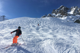 Private lesson for advanced skiers on the bumps in Courchevel